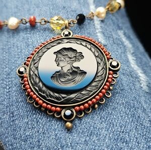 Exstasia intaglio Cameo Necklace